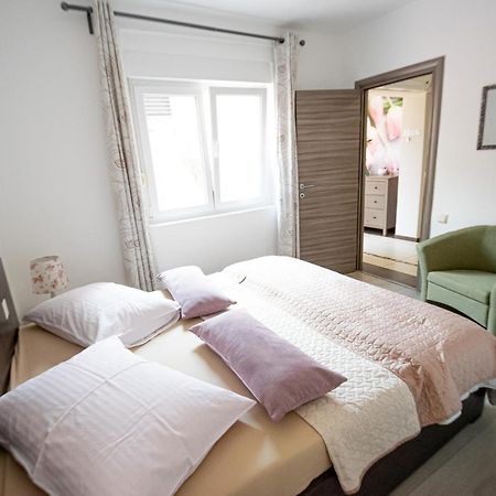 Two-Bedroom Apartment In Crikvenica Xcvii ภายนอก รูปภาพ