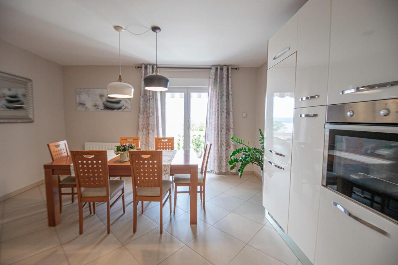 Two-Bedroom Apartment In Crikvenica Xcvii ภายนอก รูปภาพ
